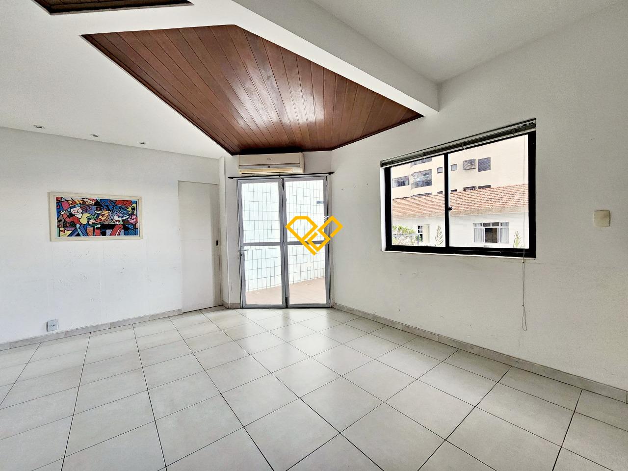 Apartamento à venda no Ponta da Praia: 