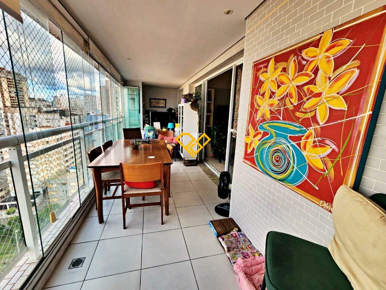 Apartamento à venda no Marapé: Varanda com churrasqueira