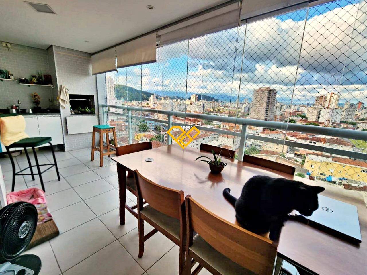 Apartamento à venda no Marapé: Varanda com churrasqueira