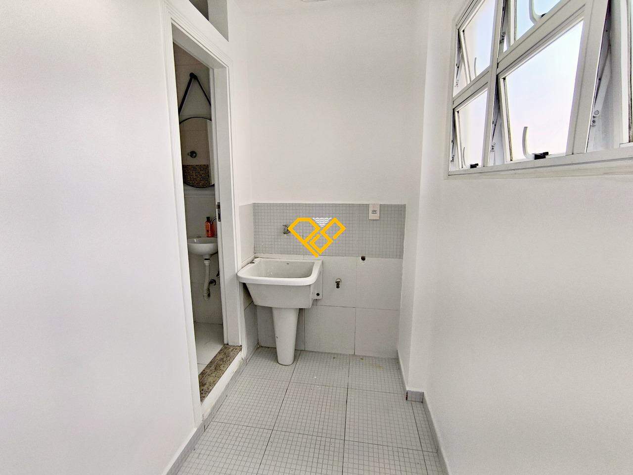 Apartamento à venda no José Menino: Área de serviço