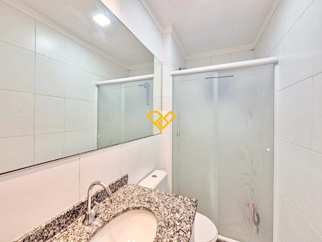 Apartamento à venda no Estuário: Wc suíte