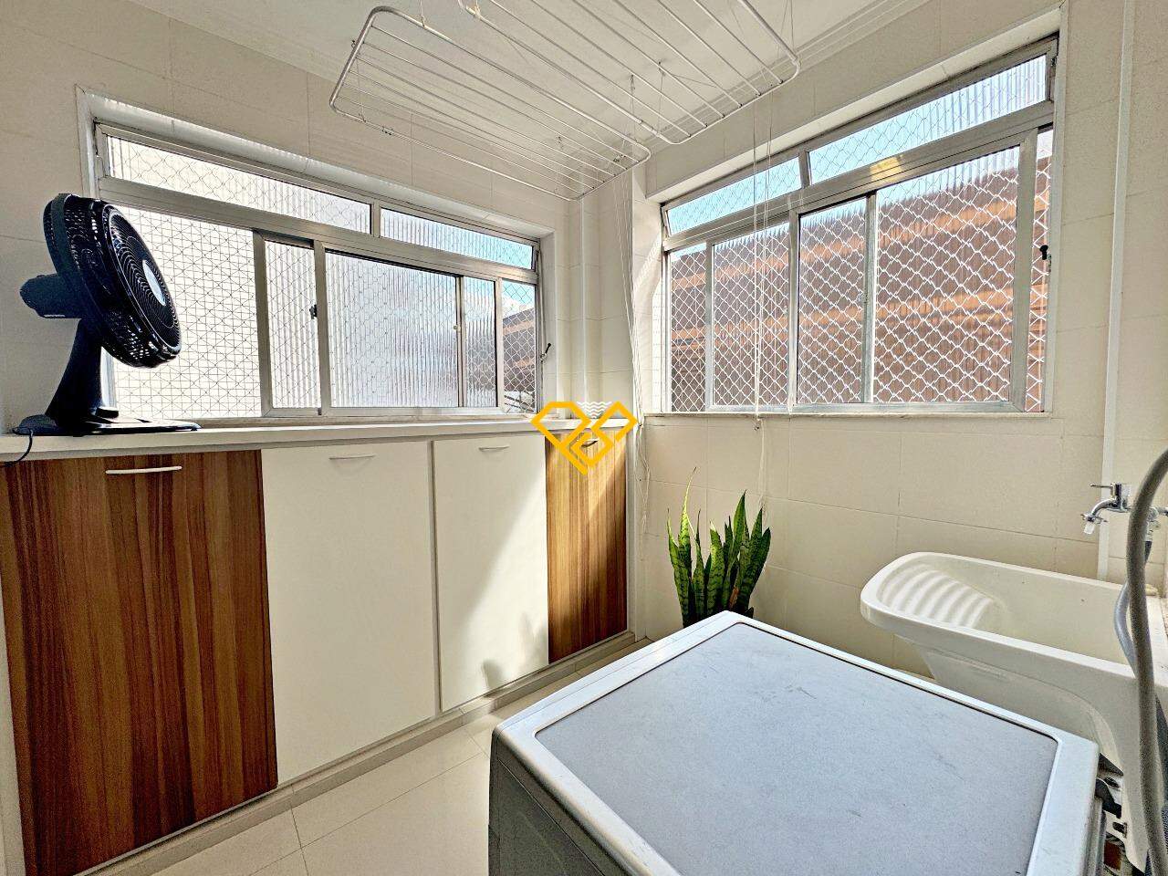 Apartamento à venda no José Menino: Área de serviço