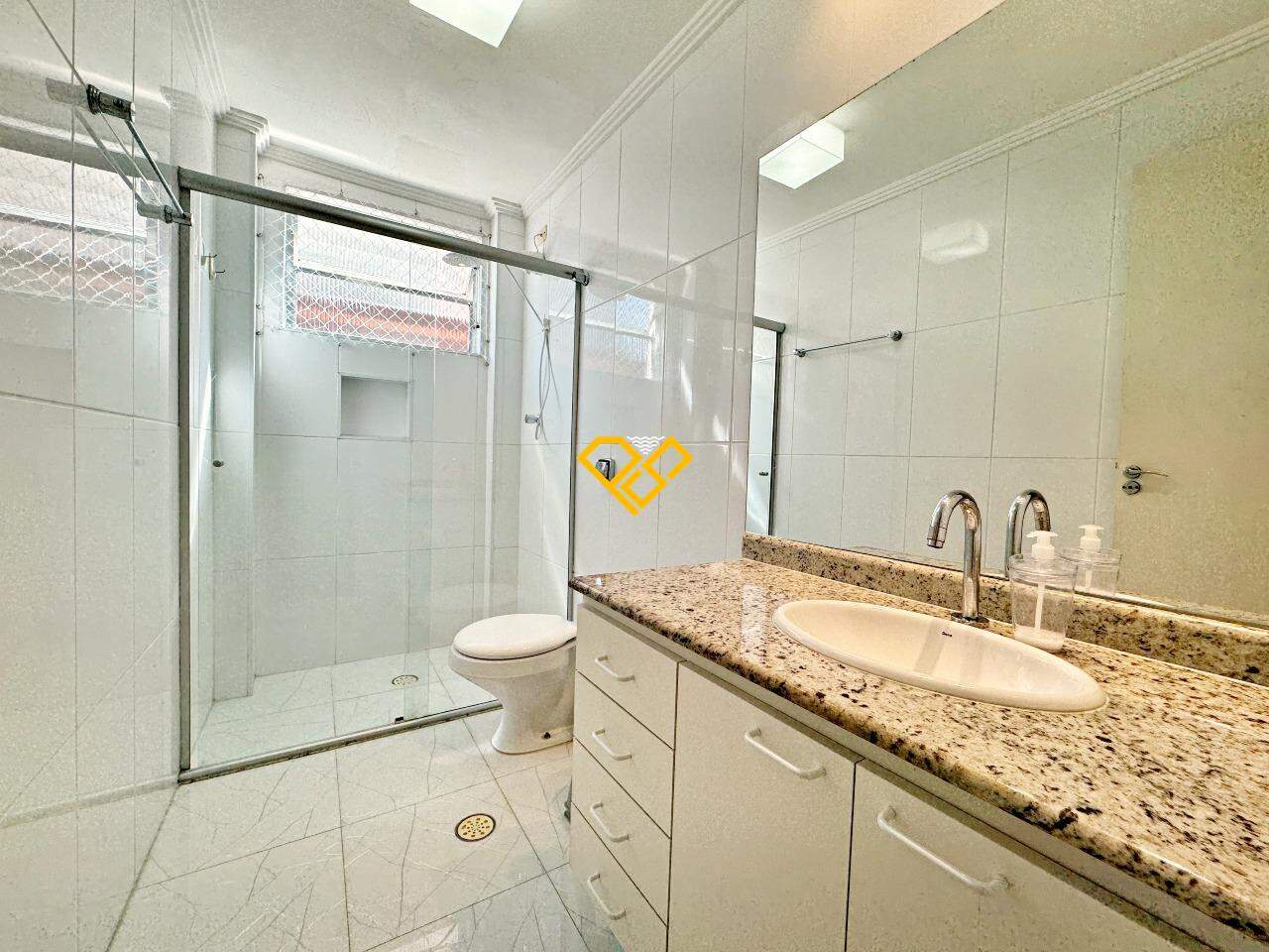 Apartamento à venda no José Menino: Wc social