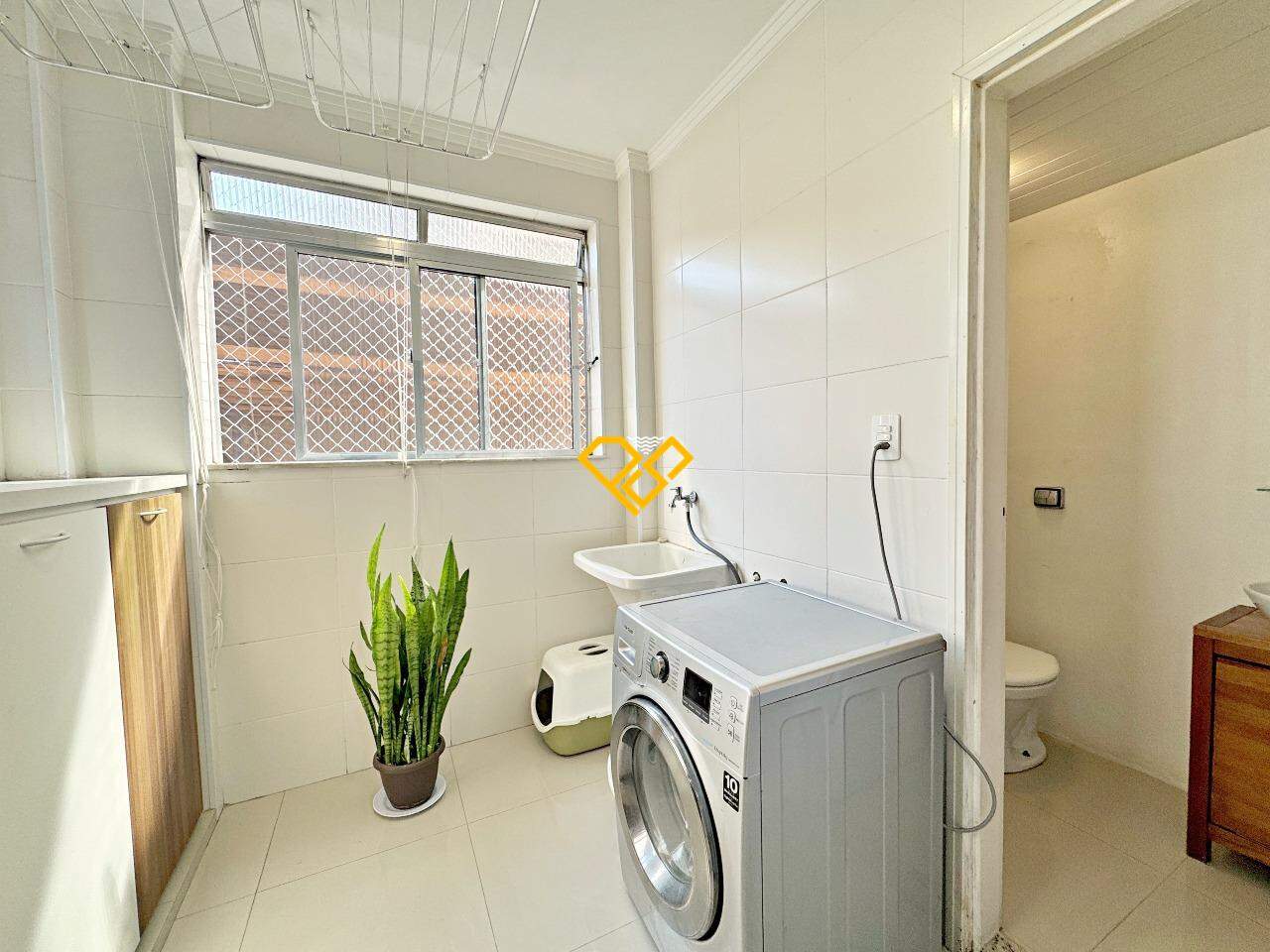 Apartamento à venda no José Menino: Área de serviço