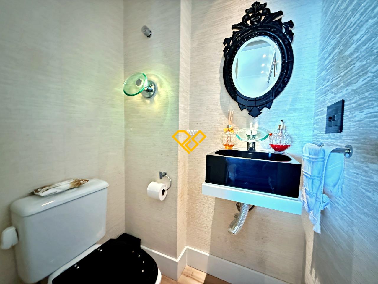 Apartamento à venda no Boqueirão: Lavabo