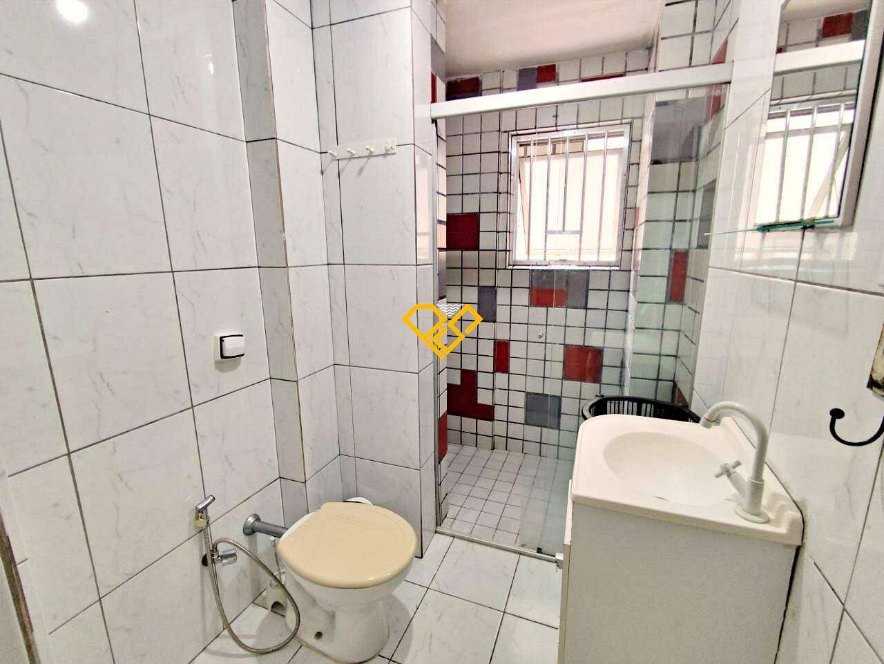 Apartamento à venda no Pompéia: Wc social