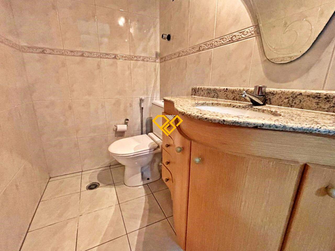 Apartamento à venda no Embaré: Lavabo