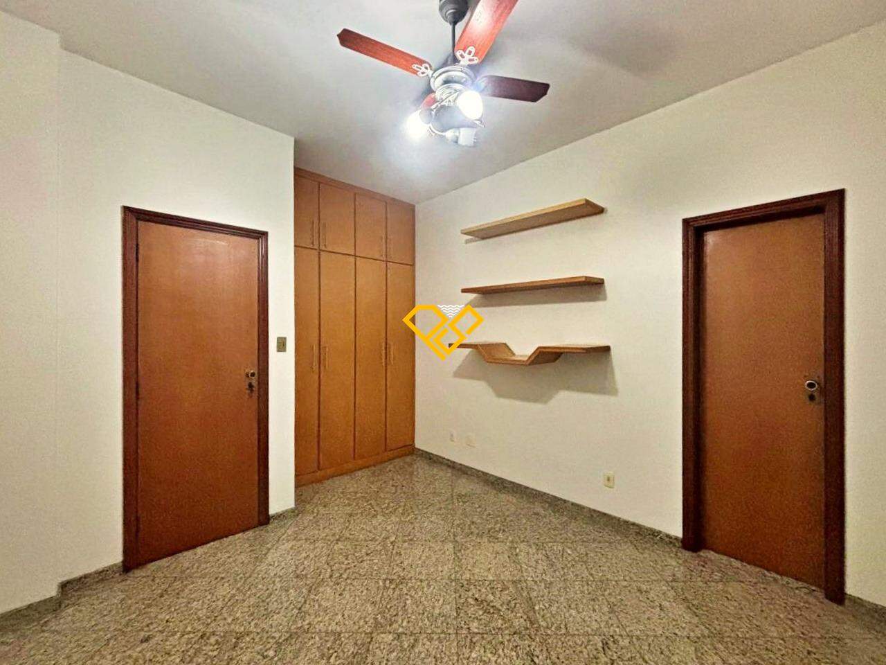 Apartamento à venda no Embaré: Suíte 2