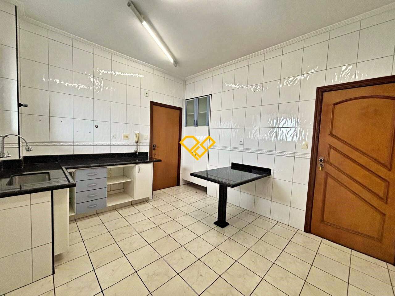 Apartamento à venda no Embaré: Cozinha
