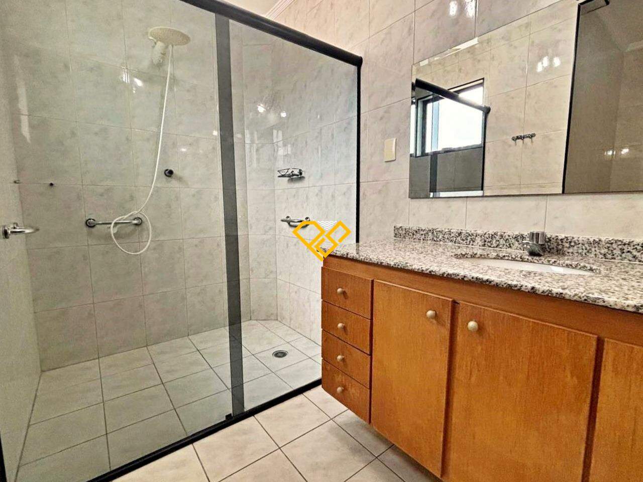 Apartamento à venda no Embaré: Wc suíte 1