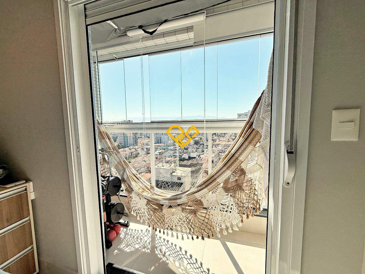 Apartamento à venda no Embaré: Varanda