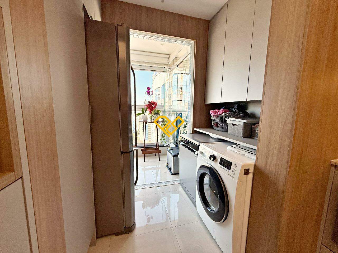 Apartamento à venda no Embaré: Área de serviço