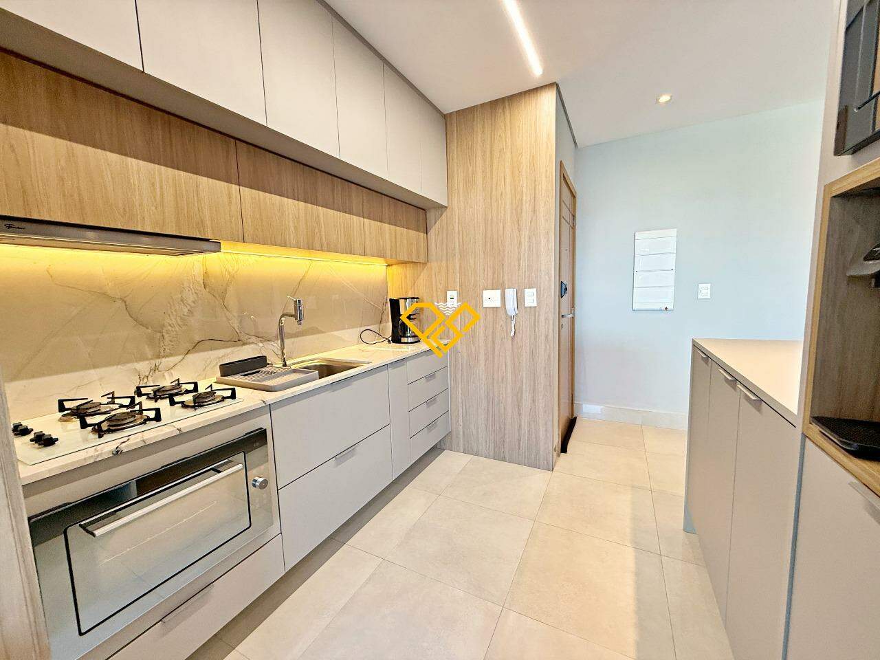 Apartamento à venda no Embaré: Cozinha