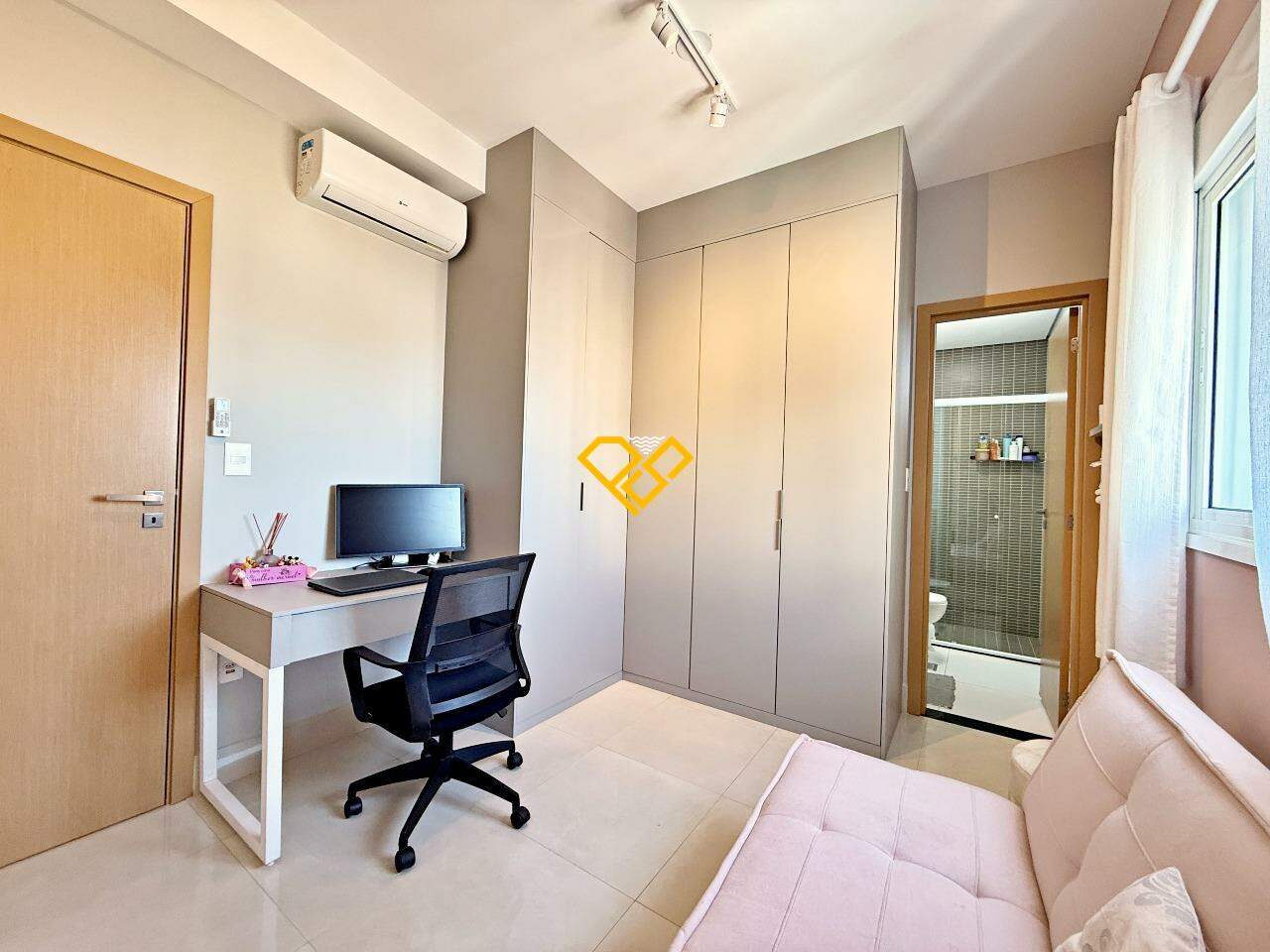 Apartamento à venda no Embaré: Suíte 2