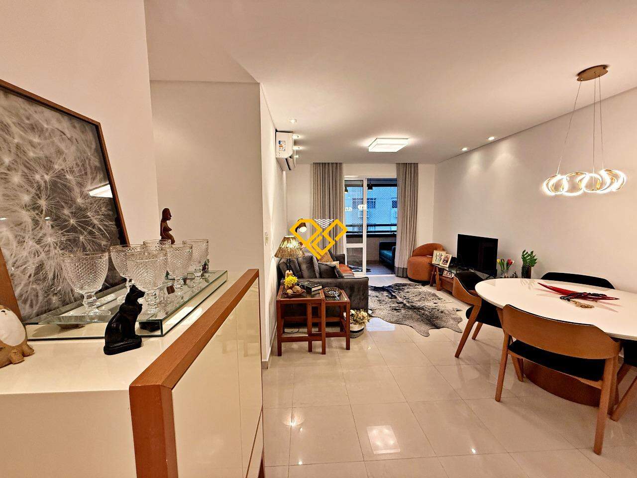 Apartamento à venda no Embaré: Sala