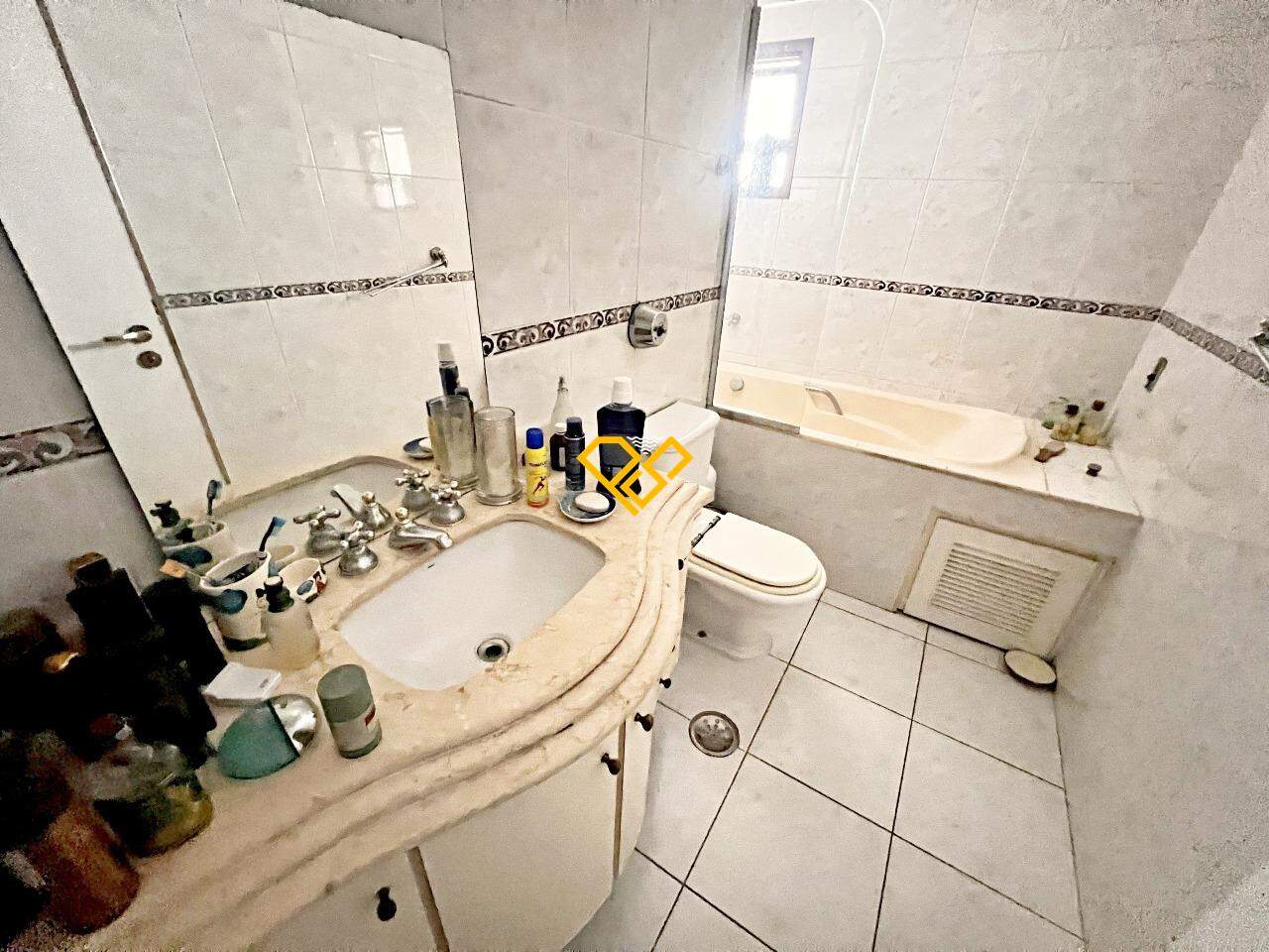 Cobertura à venda no Boqueirão: Wc suíte