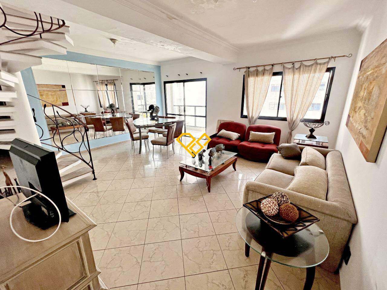 Cobertura à venda no Boqueirão: Sala 1° piso