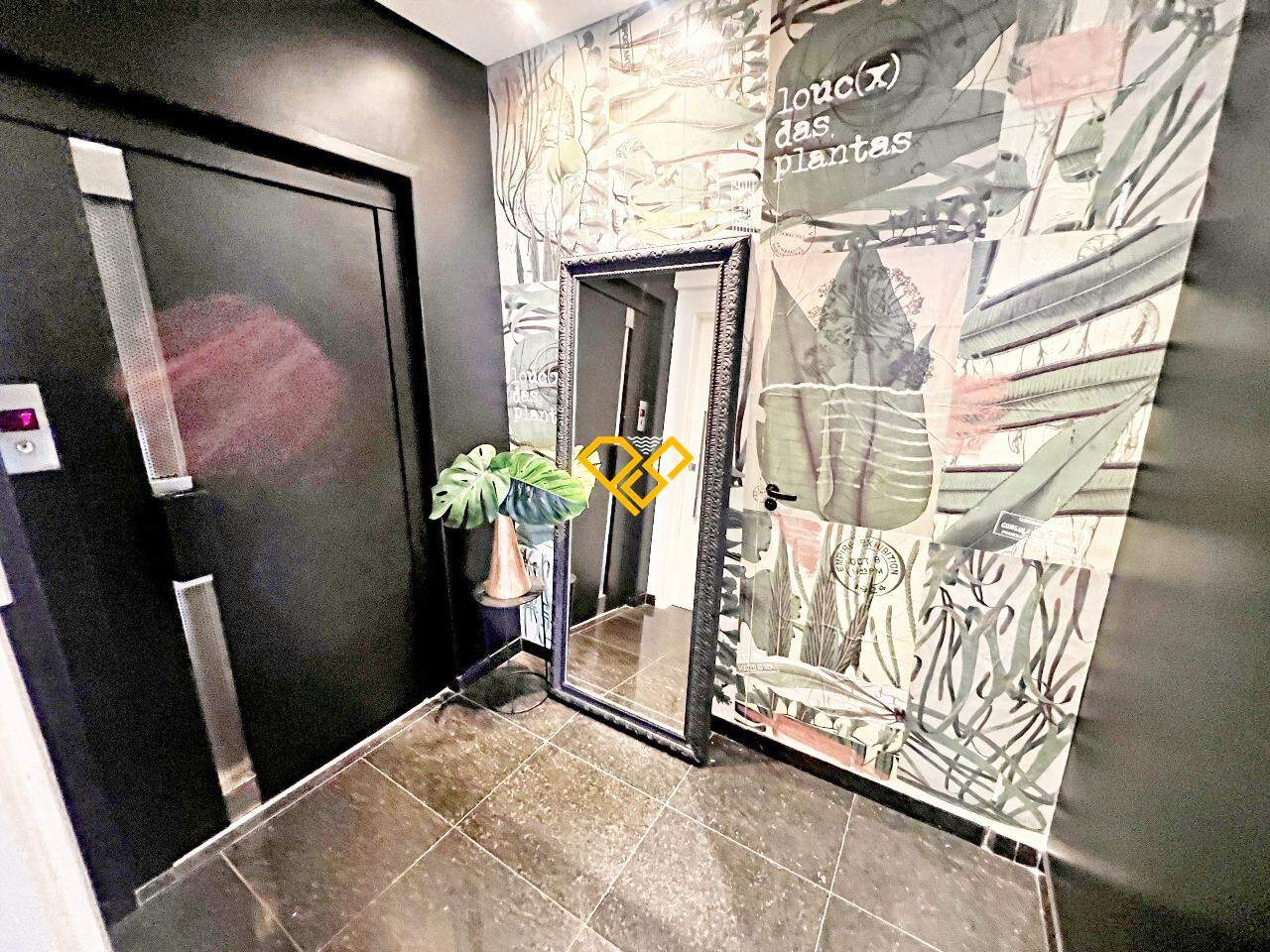 Cobertura à venda no Boqueirão: Hall