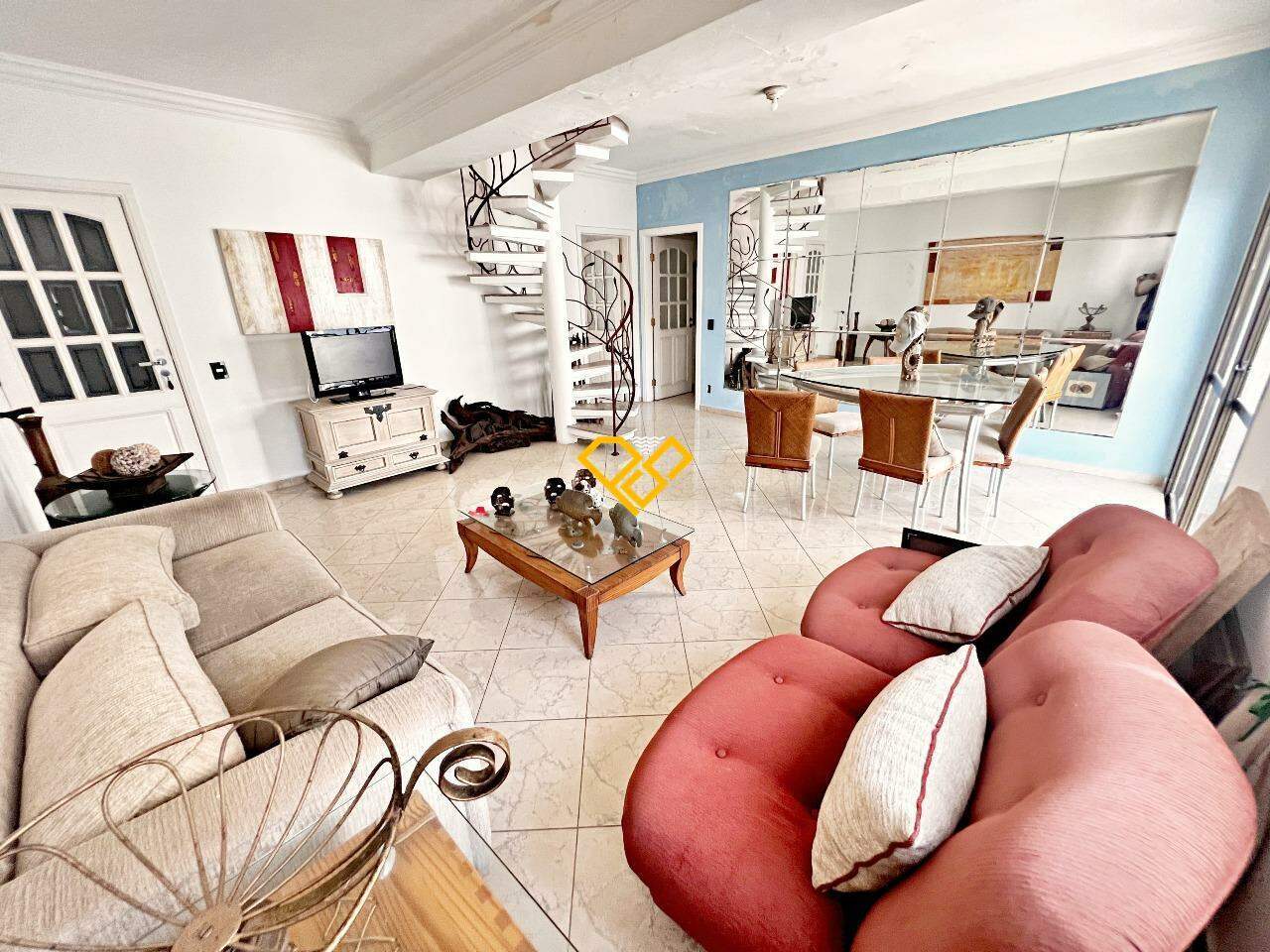 Cobertura à venda no Boqueirão: Sala 1° piso