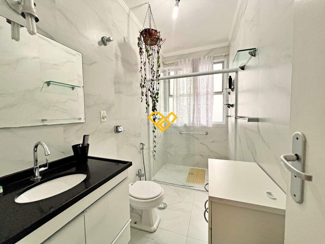 Apartamento à venda no Embaré: Wc suíte