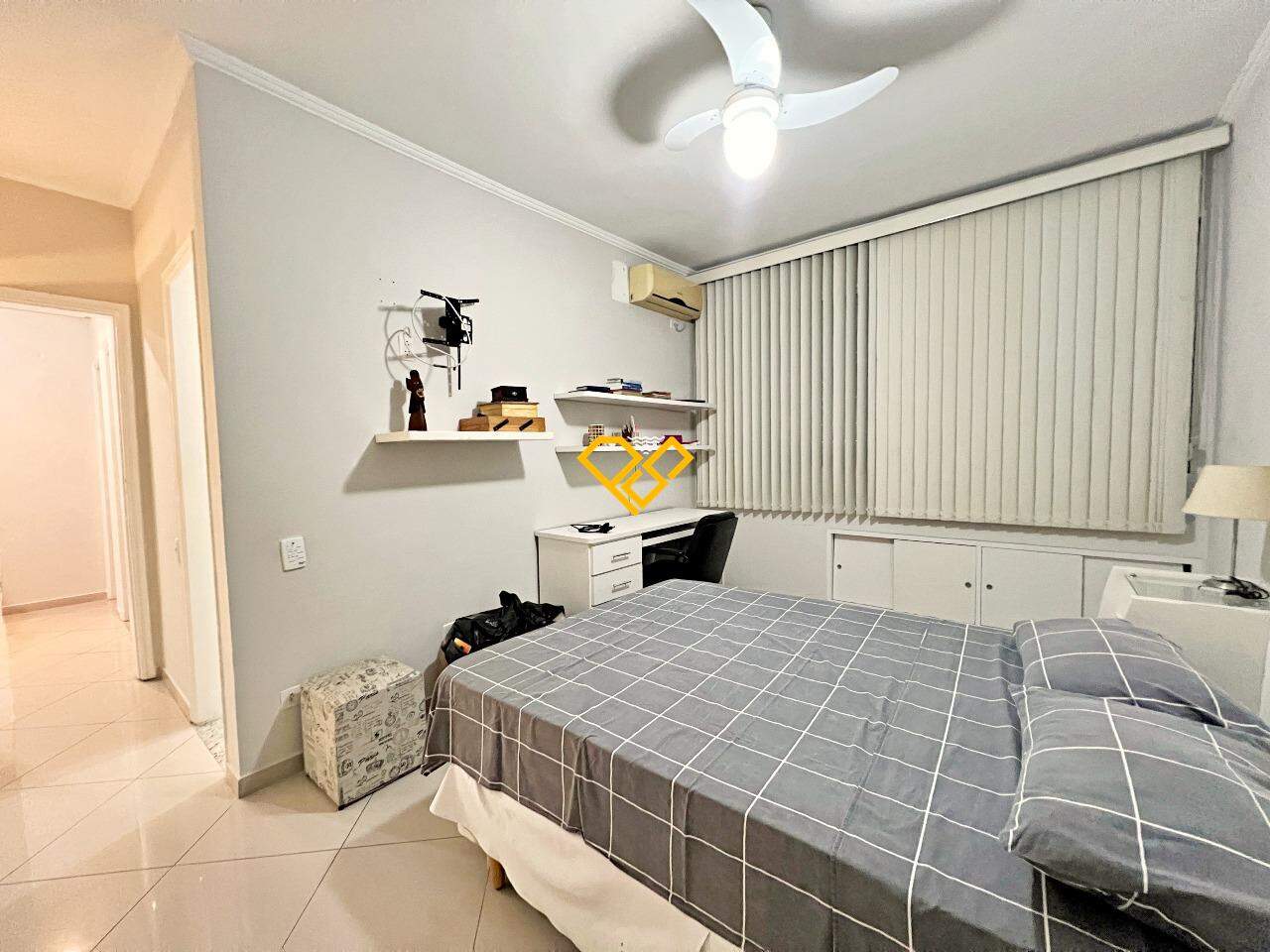 Apartamento à venda no Embaré: Dormitório 1