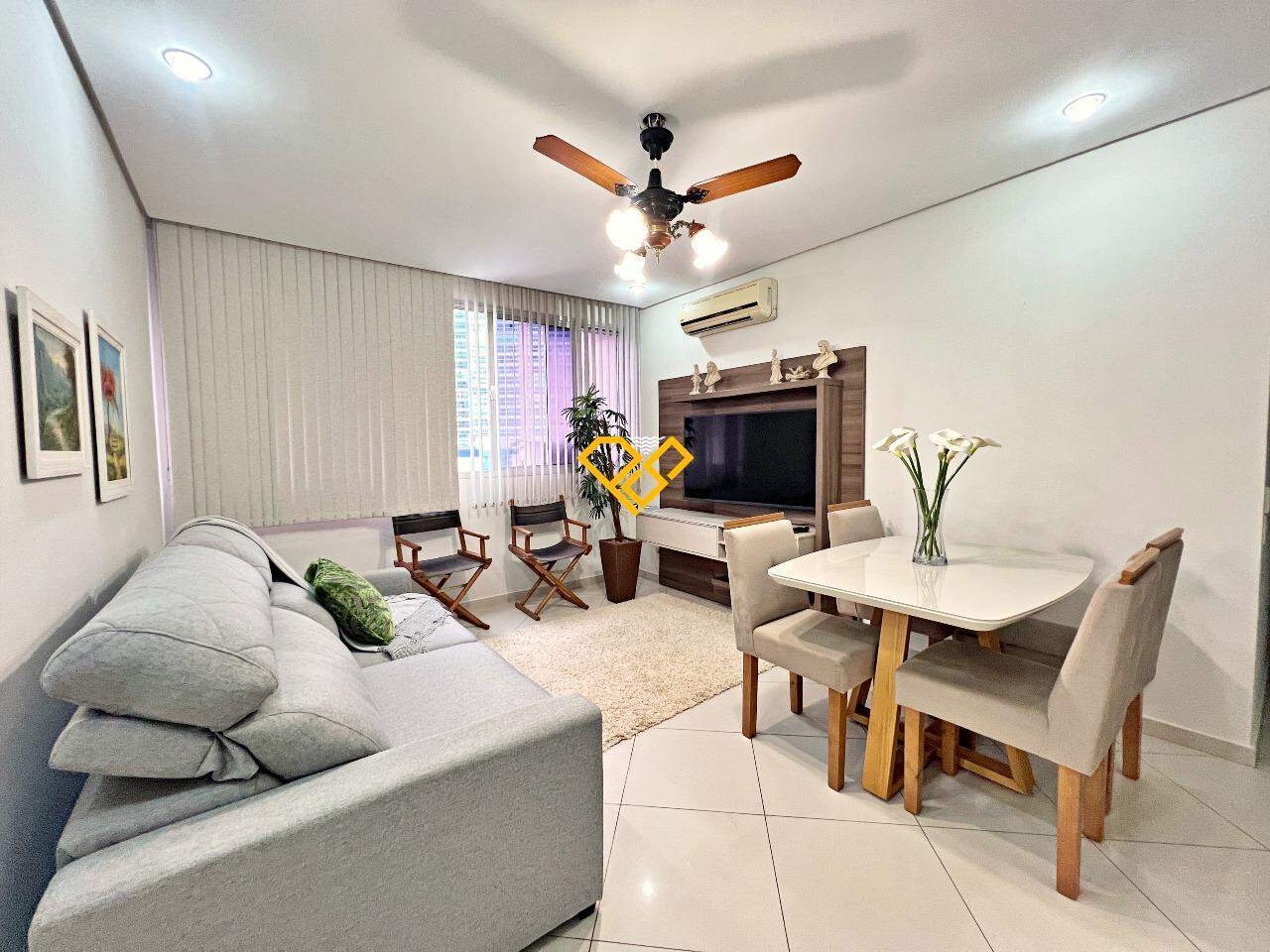 Apartamento à venda no Embaré: Sala