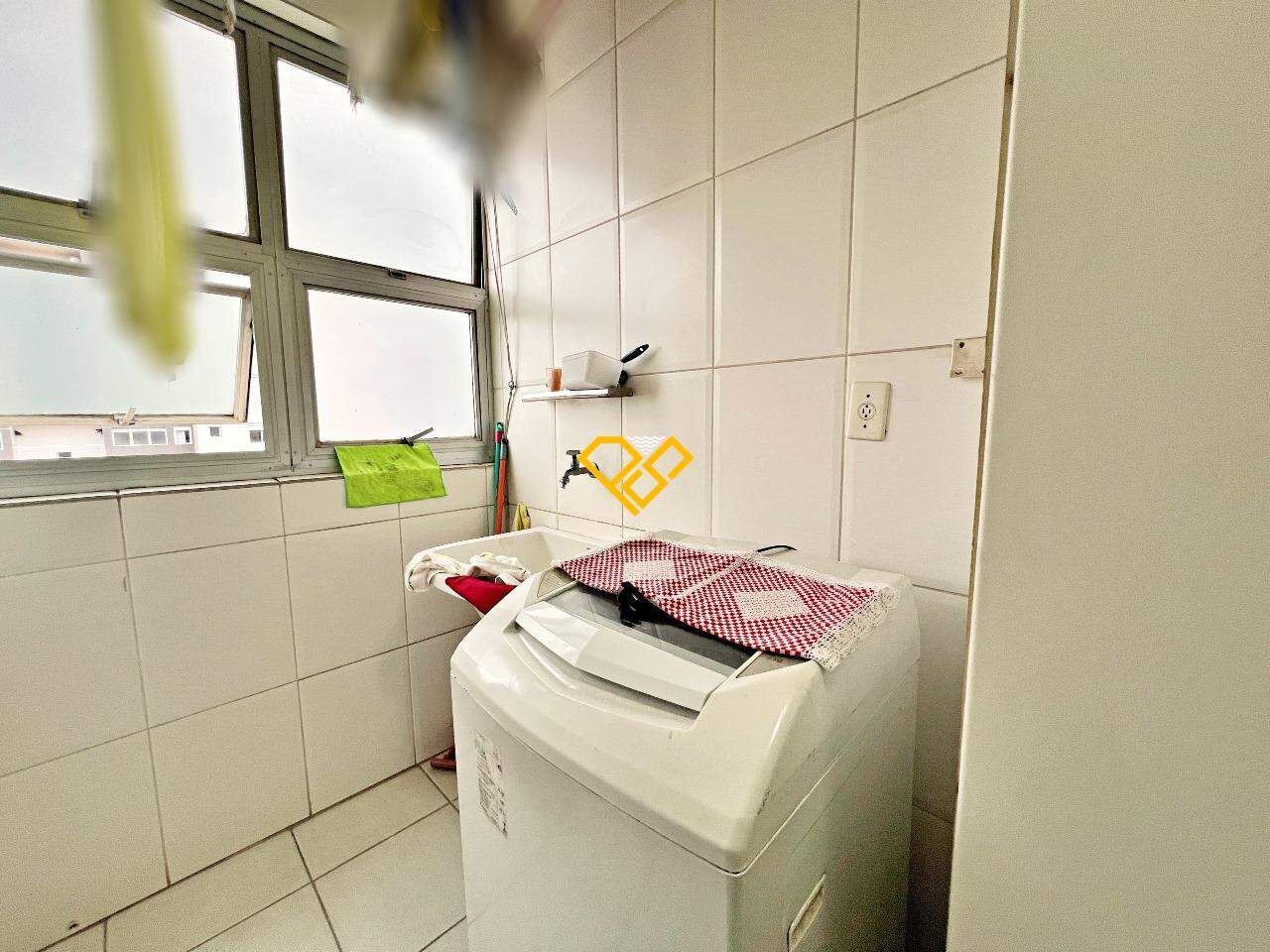 Apartamento à venda no Embaré: Área de serviço