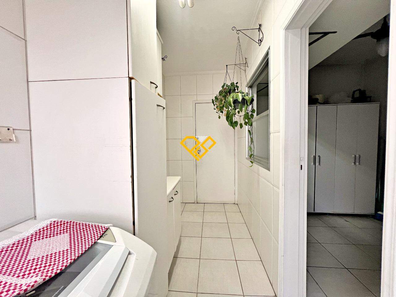 Apartamento à venda no Embaré: Área de serviço