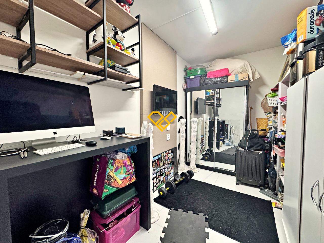 Apartamento à venda no Campo Grande: Dependência