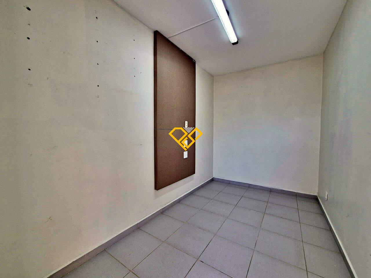 Apartamento à venda no Campo Grande: Dependência