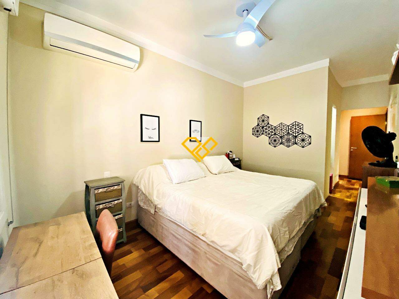 Apartamento à venda no Boqueirão: Dormitório 1 - suíte