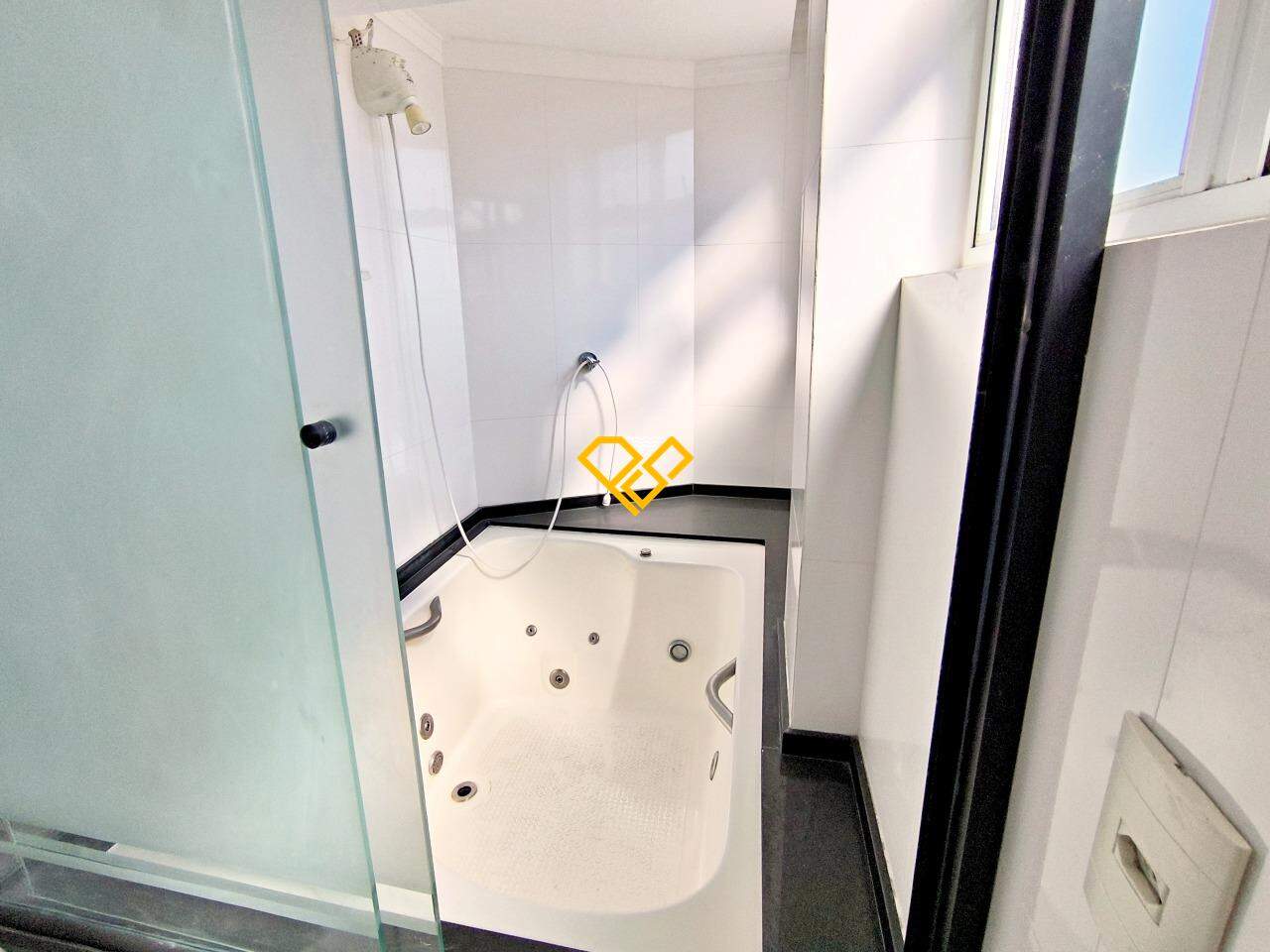 Apartamento para aluguel no José Menino: Wc suíte master