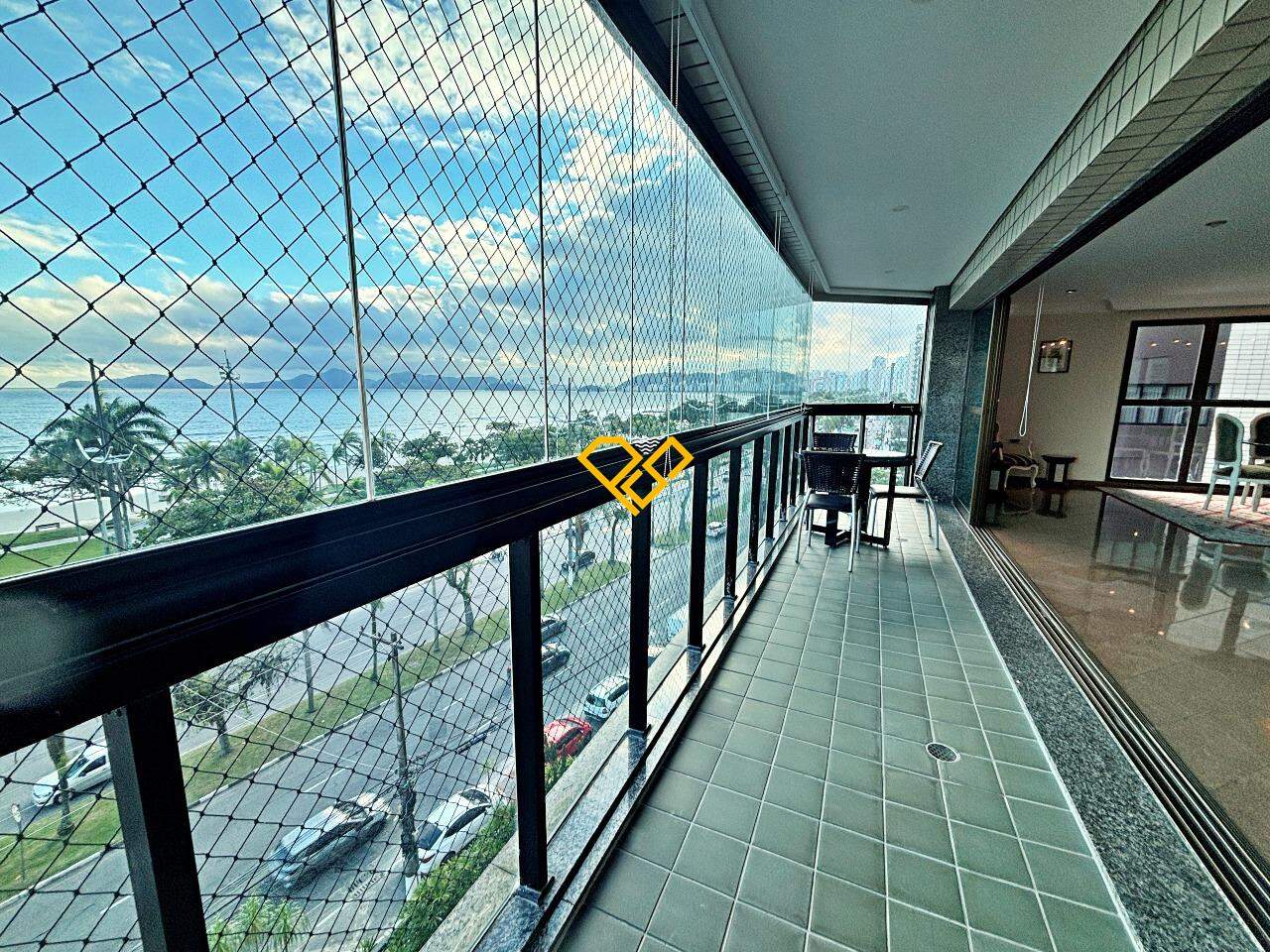 Apartamento à venda no Aparecida: Varanda