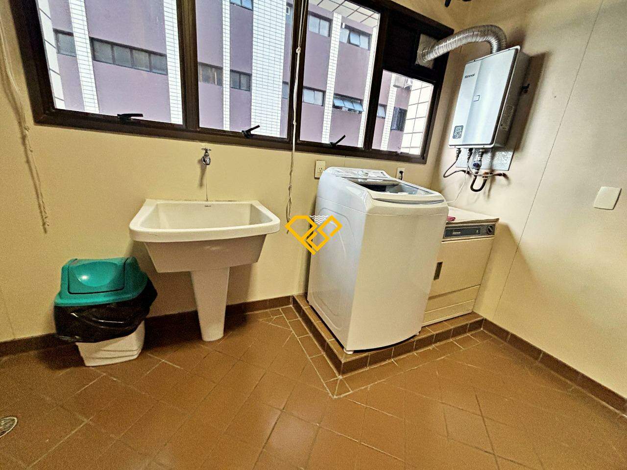 Apartamento à venda no Aparecida: Área de serviço
