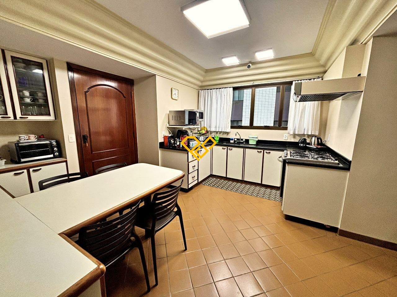 Apartamento à venda no Aparecida: Cozinha