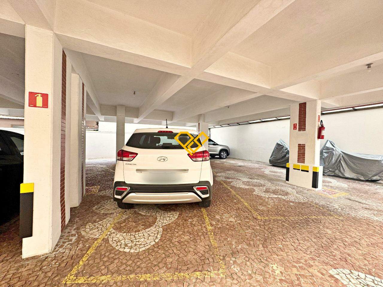 Apartamento à venda no Pompéia: Garagem