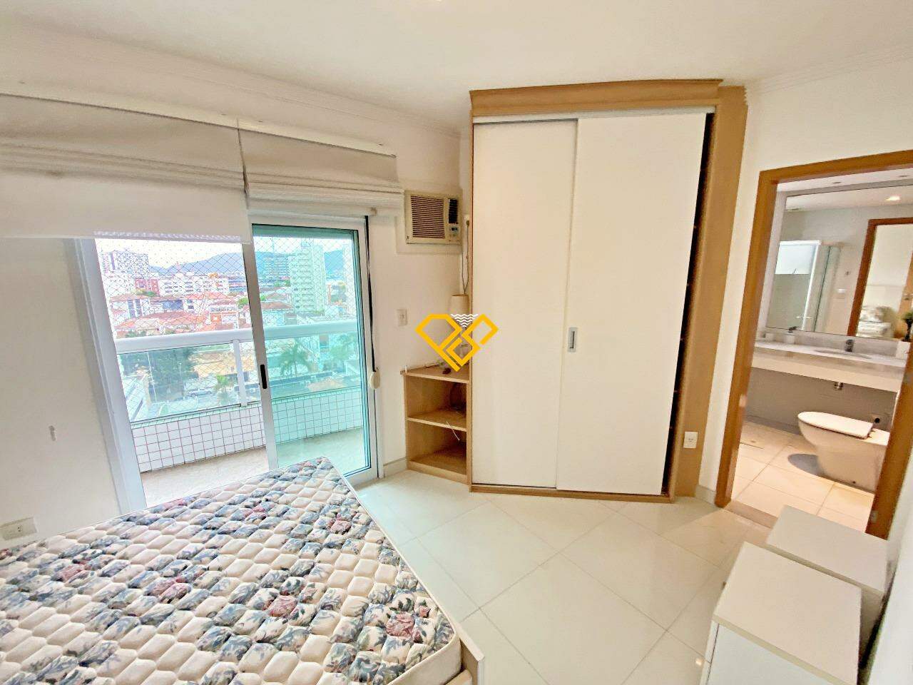Apartamento à venda no Ponta da Praia: Suíte 4