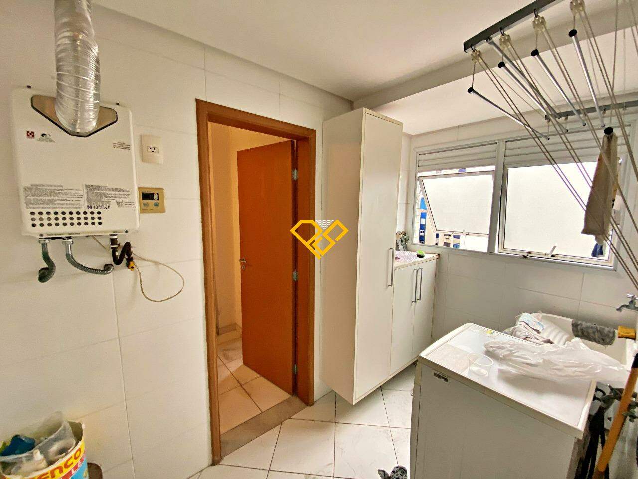 Apartamento à venda no Ponta da Praia: ÁRea de serviço