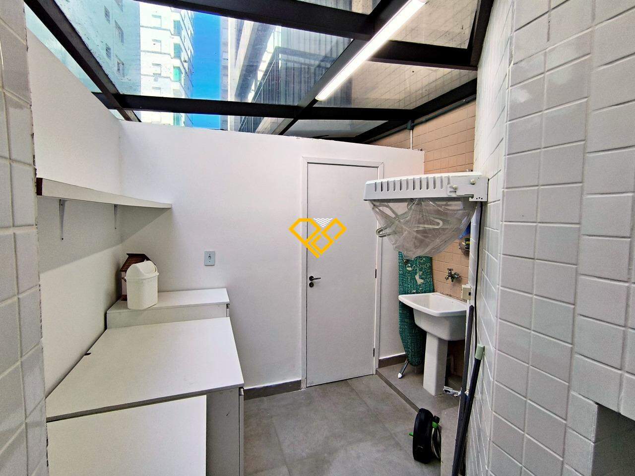 Garden à venda no José Menino: Área de serviço