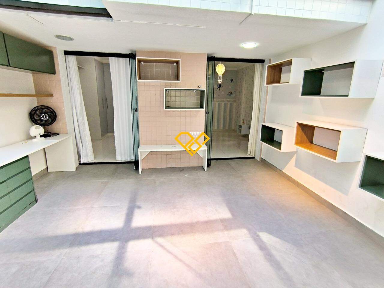 Garden à venda no José Menino: Escritório