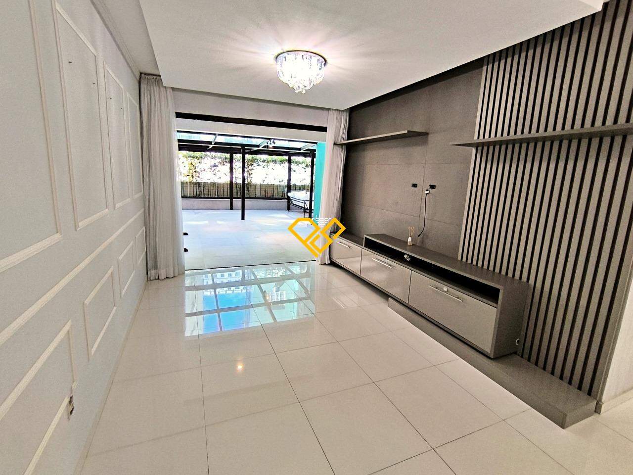 Garden à venda no José Menino: Sala