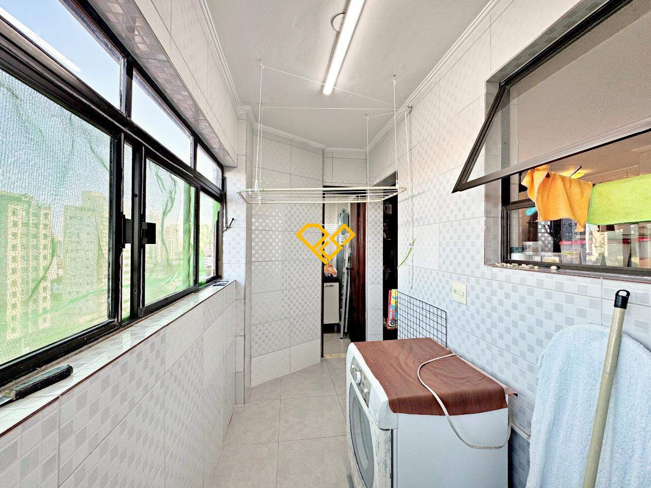 Apartamento à venda no Embaré: Área de serviço