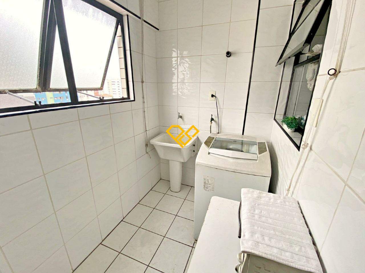 Apartamento à venda no Campo Grande: Área de serviçi