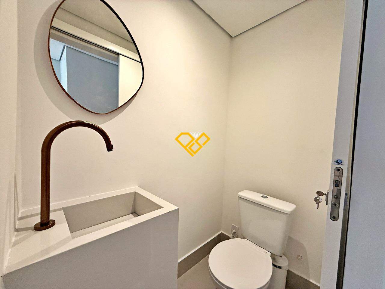 Apartamento à venda no Boqueirão: Lavabo