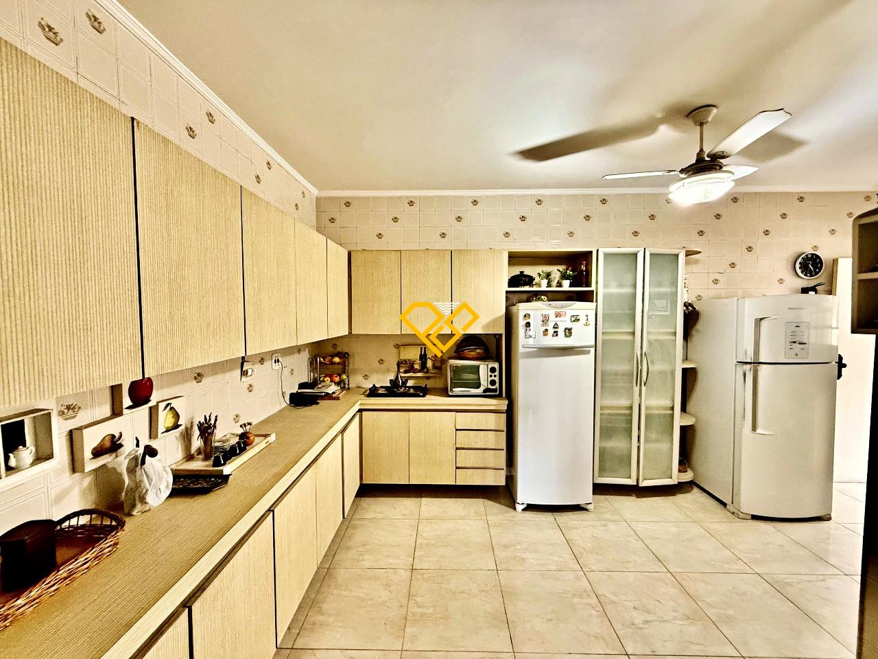 Cobertura à venda no Aparecida: Cozinha