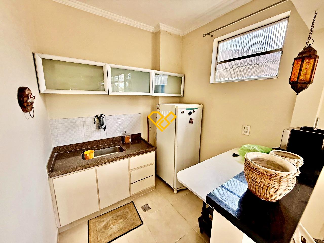 Cobertura à venda no Aparecida: Cozinha de apoio