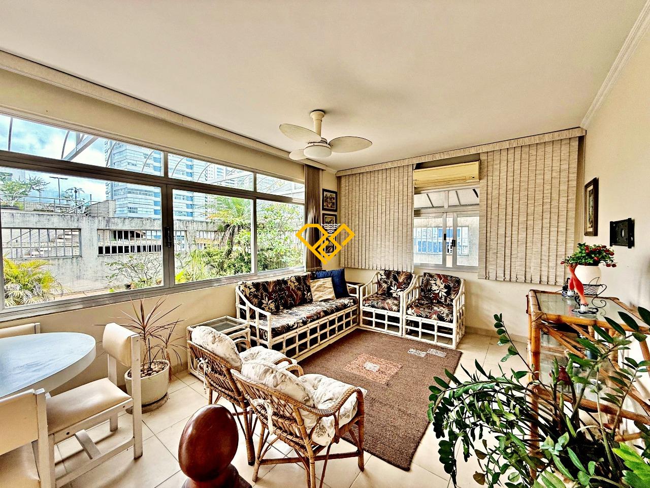 Cobertura à venda no Aparecida: Sala