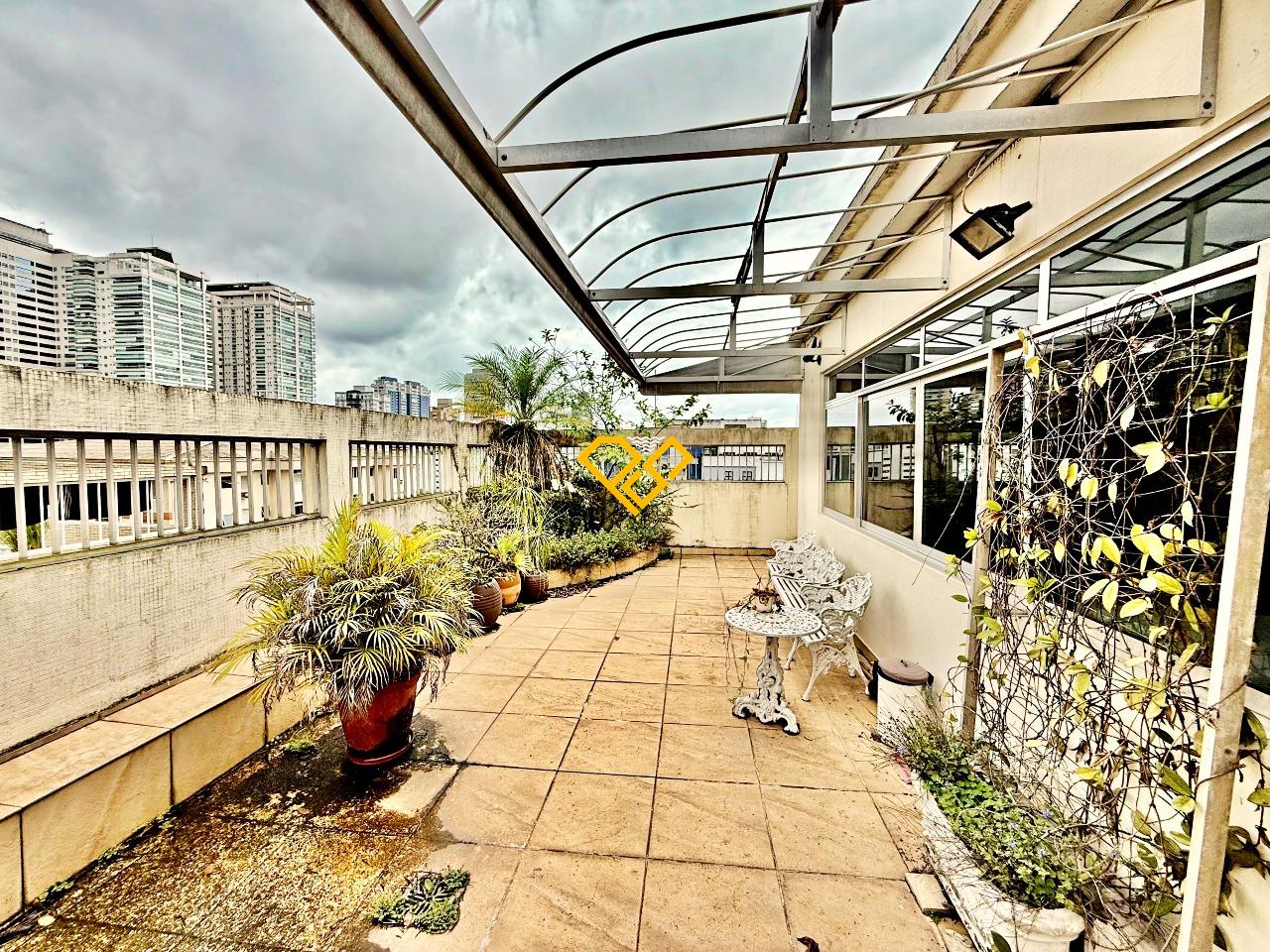 Cobertura à venda no Aparecida: Jardim