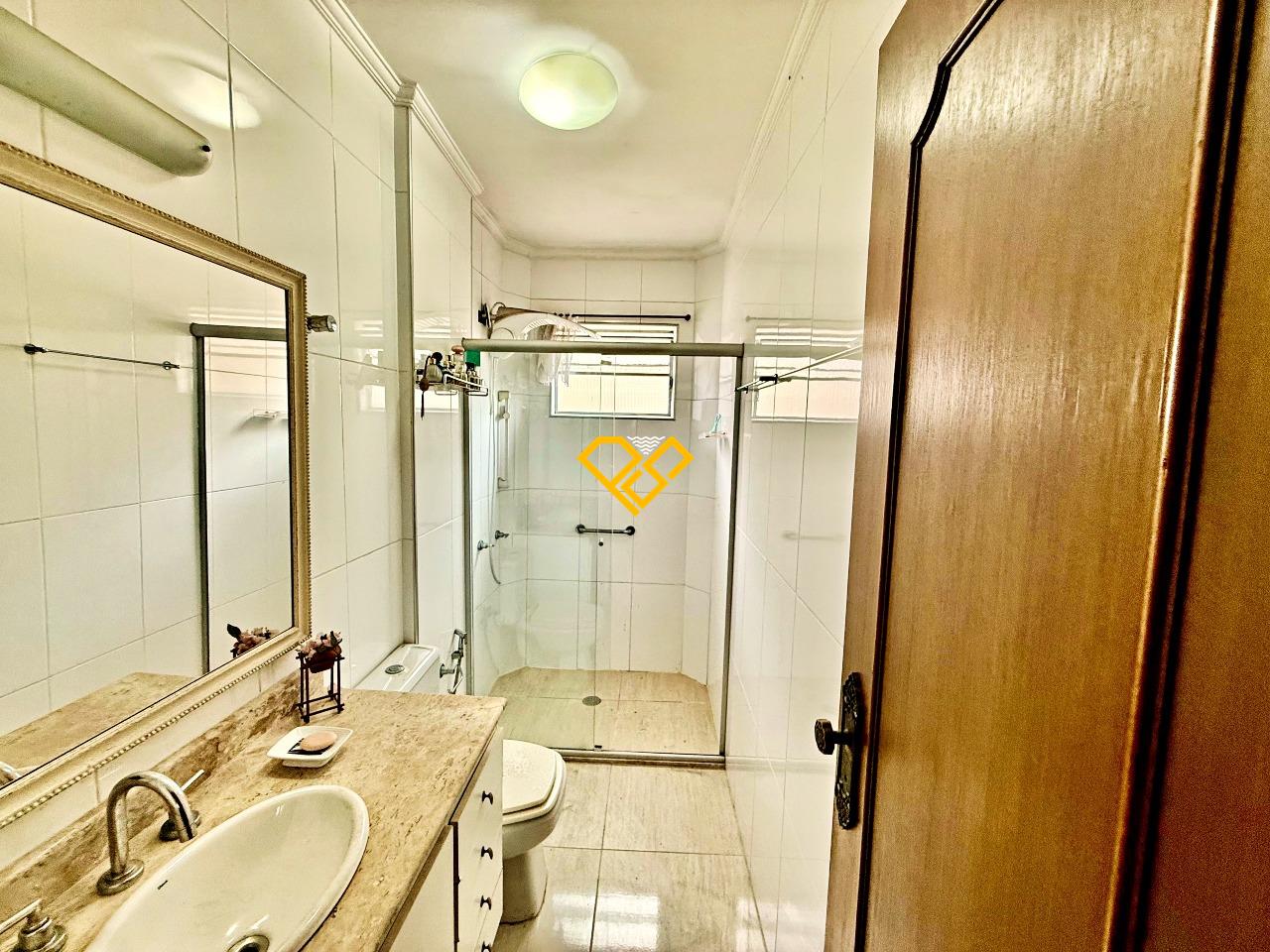 Cobertura à venda no Aparecida: Wc social