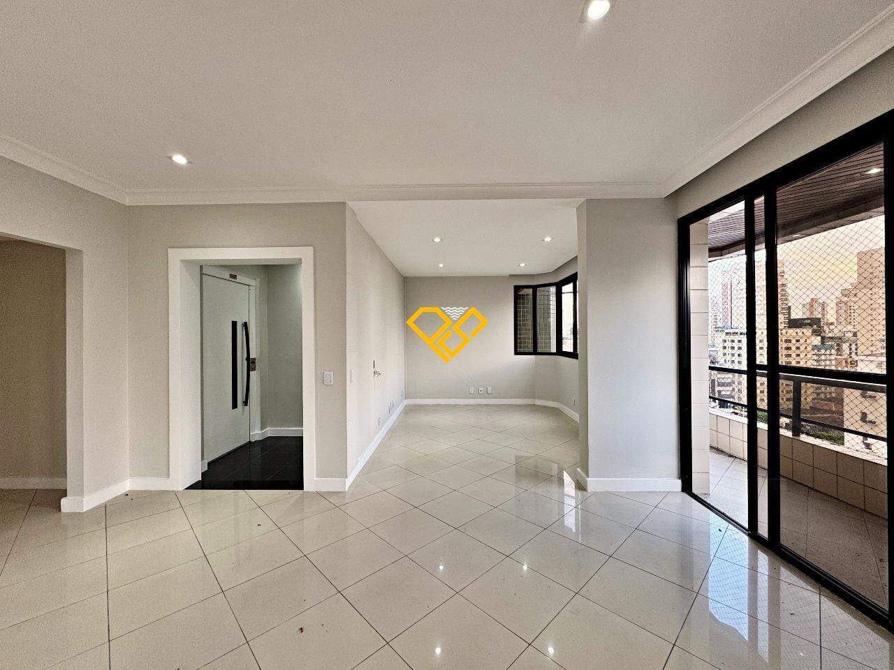 Apartamento à venda no Gonzaga: Sala